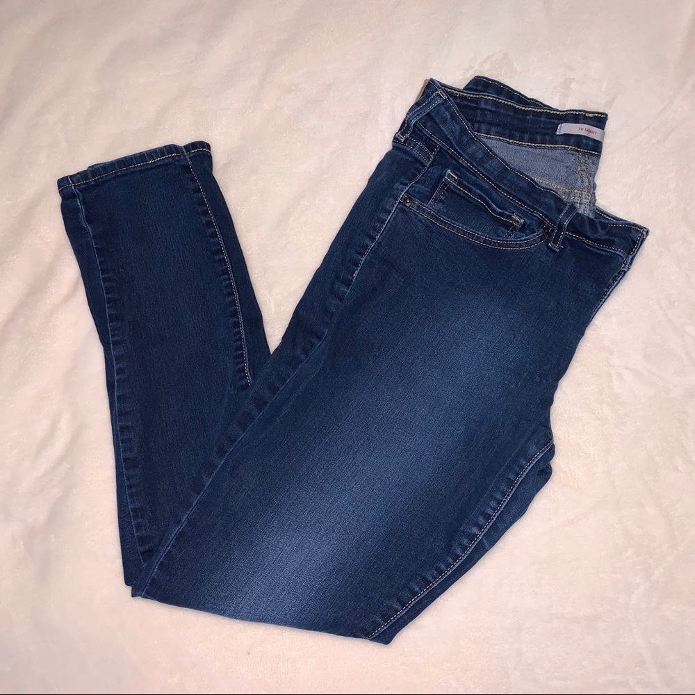 Levi’s 711 Skinny Jeans